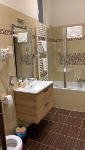 Apartment_Tulip_bathroom2