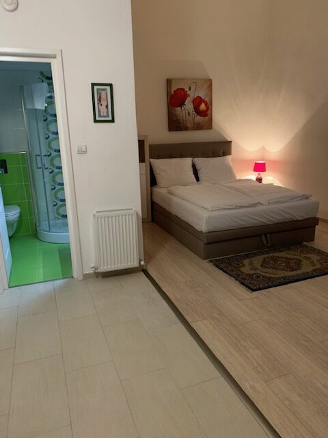 Apartment_Poppy_bigview2
