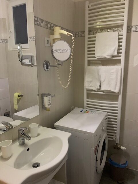 Apartment_Orchid_bathroom10