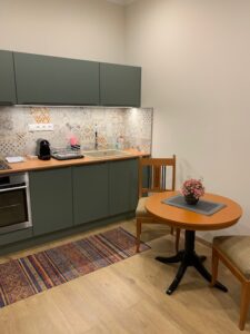 BirdontheWire_kitchen4