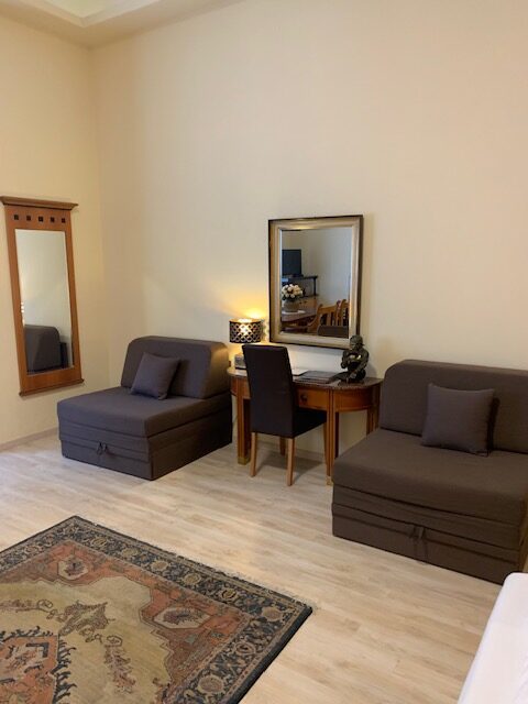 King-Kongs Luxury Cave living room with beds